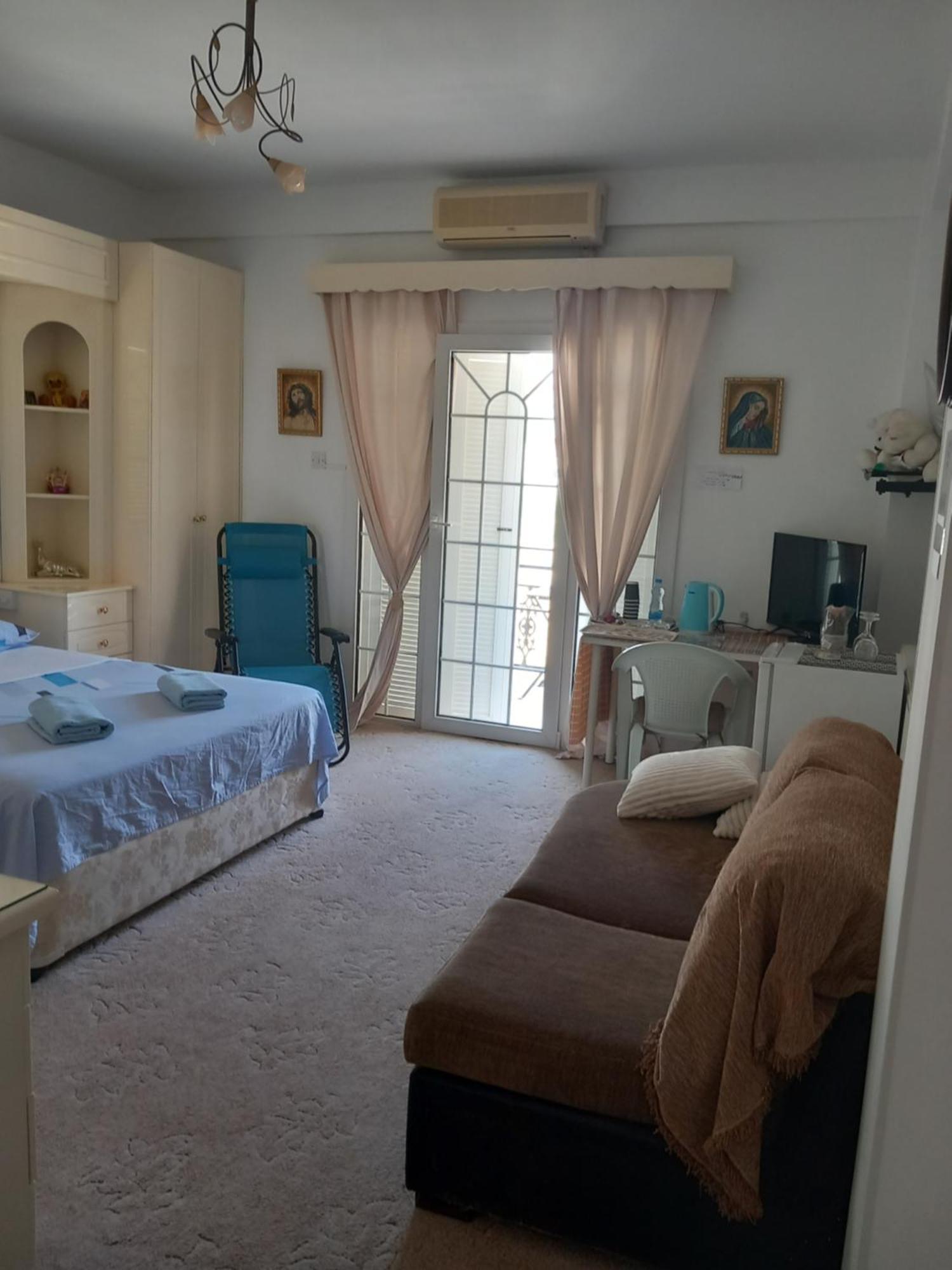 Vasilis House Apartment Dromolaxia Exterior photo
